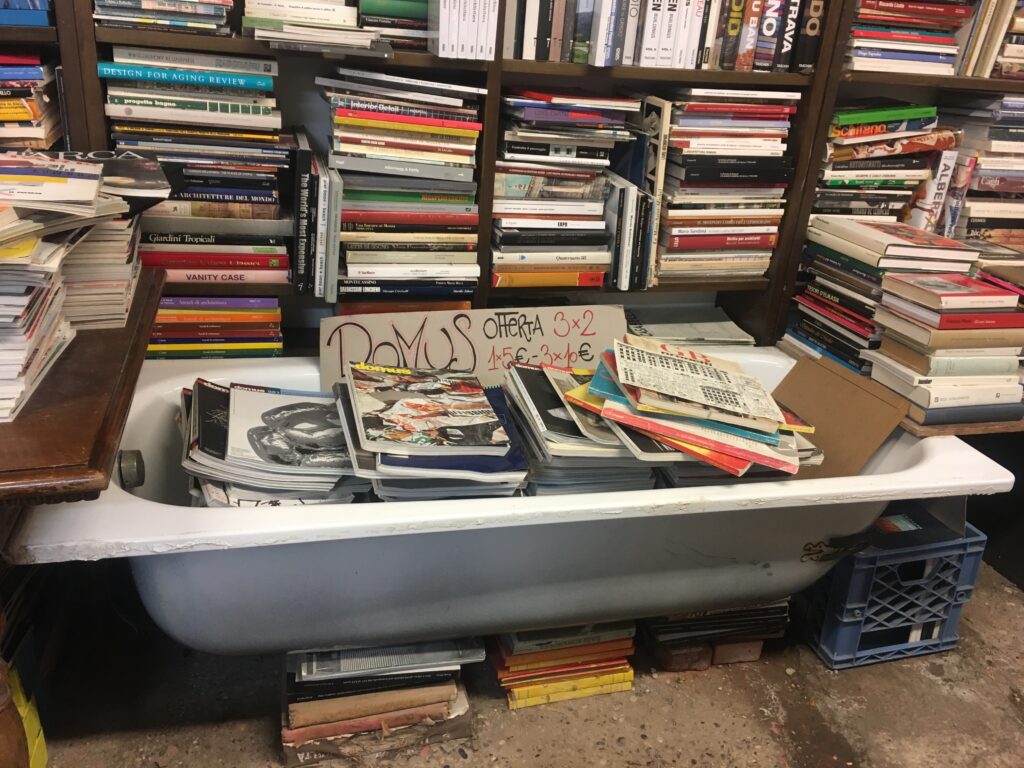 Libreria Acquaalta Venecia