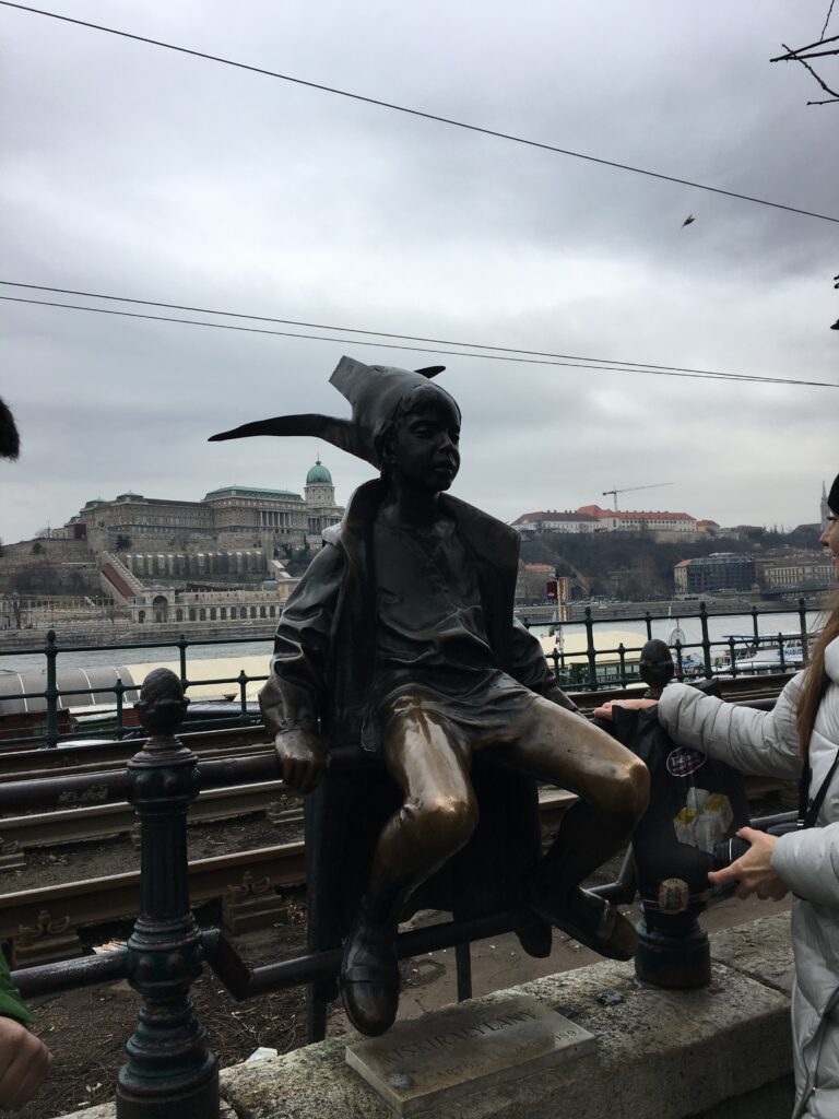 la-sirenita_budapest